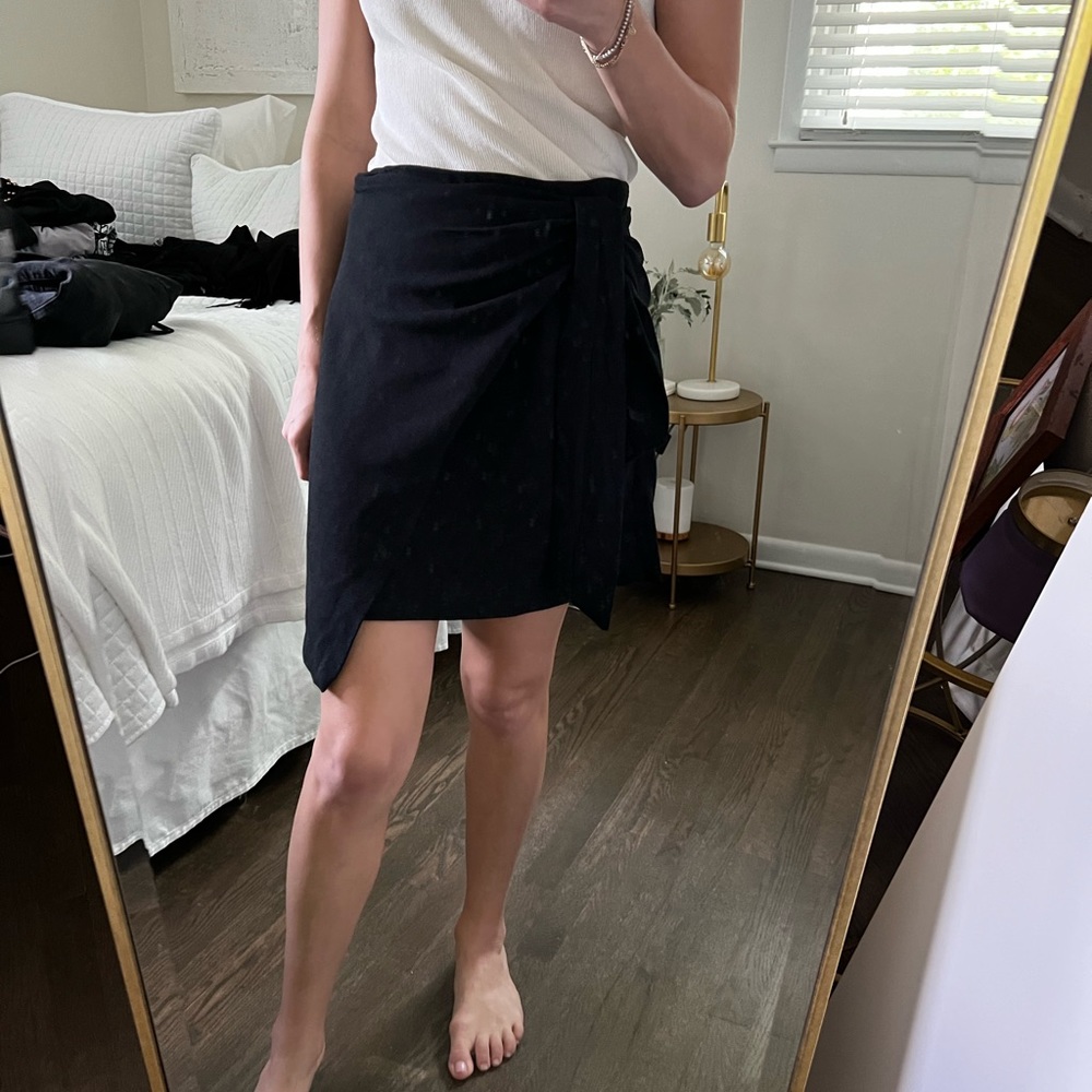 Black skirt!